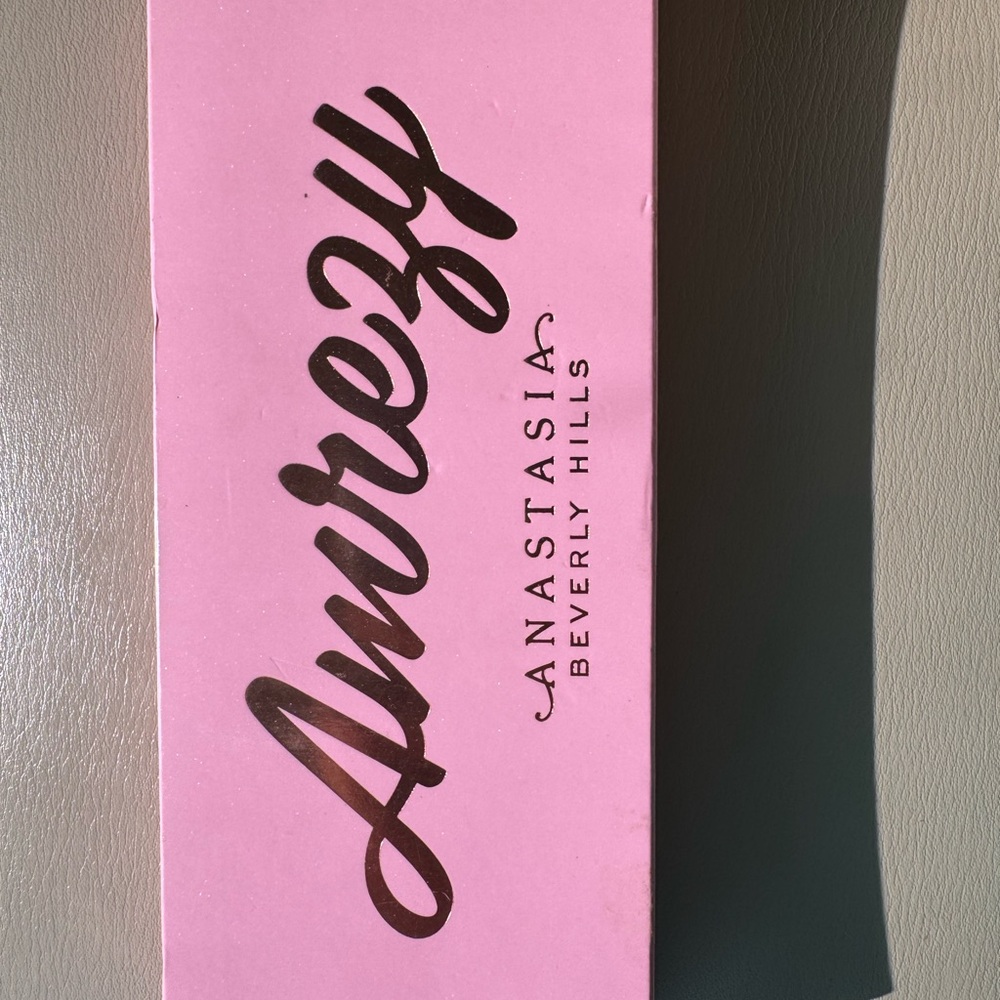 Anastasia Beverly Hills Eyeshadow Palette in Pink and Orange✨